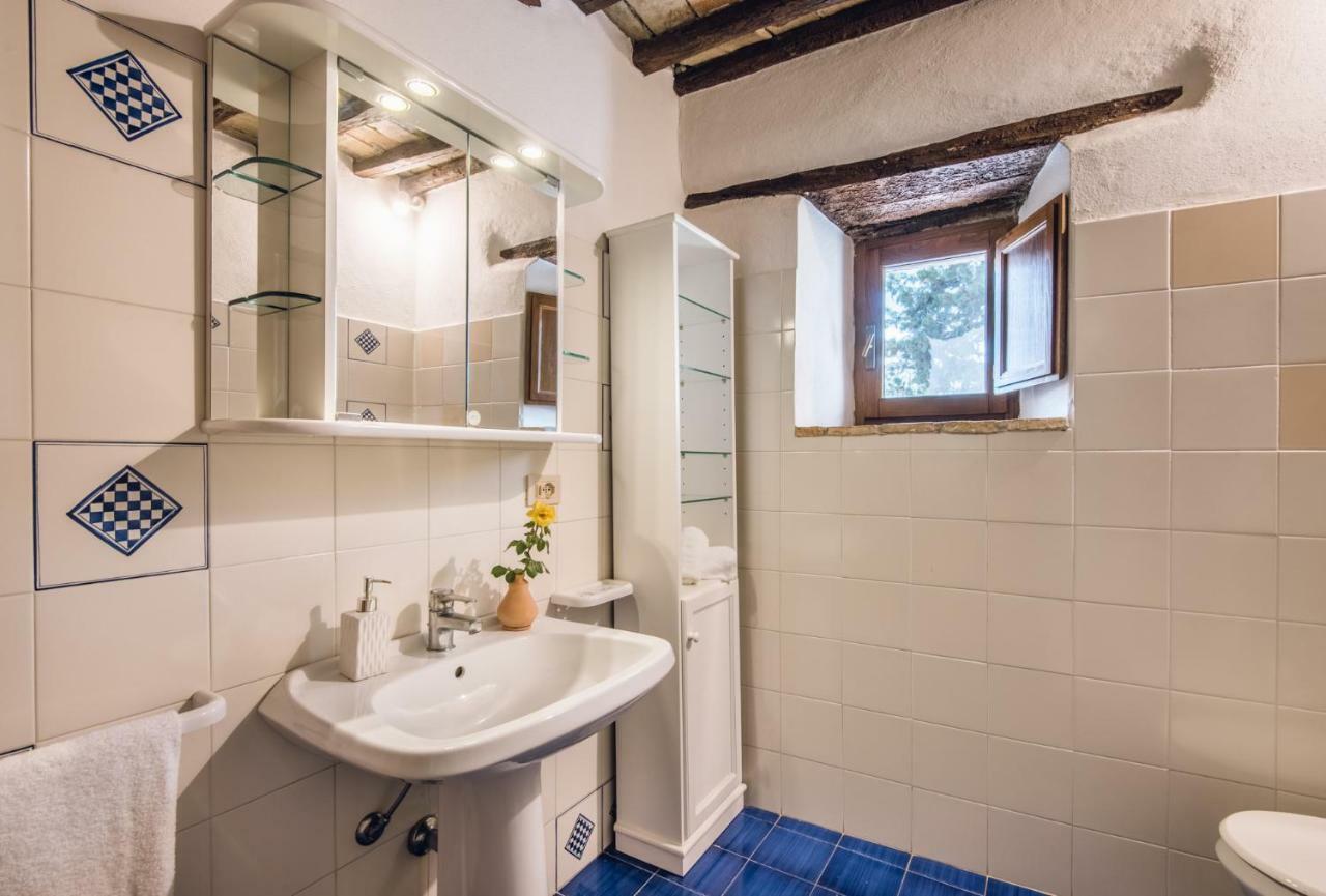 Farm stay La Ferrozzola Castellina in Chianti
